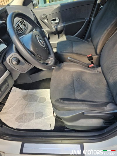 Renault Clio 1.5 dCi 75CV 3 porte 20th Anniversario (11)