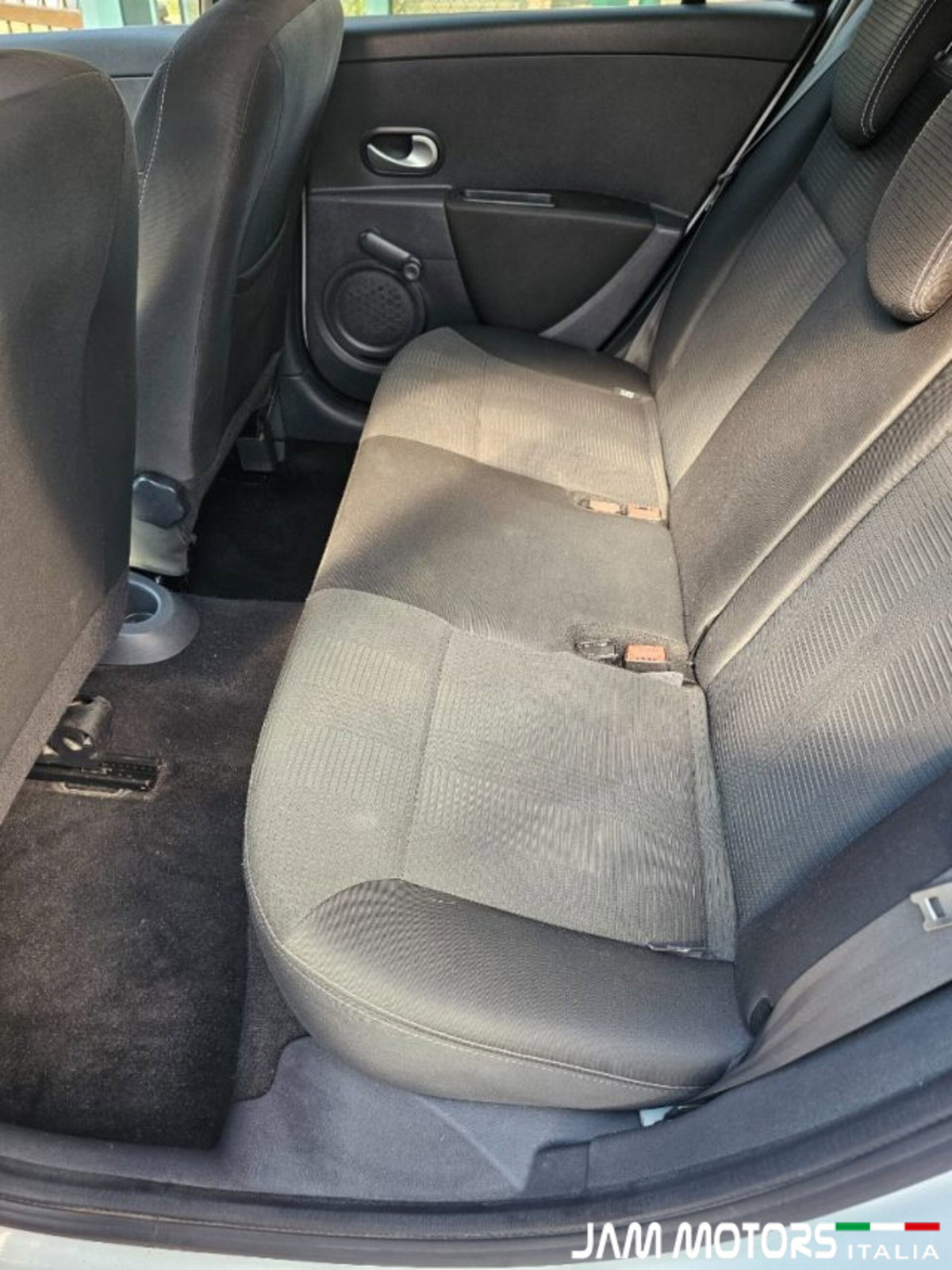 Renault Clio 1.5 dCi 75CV 3 porte 20th Anniversario (15)