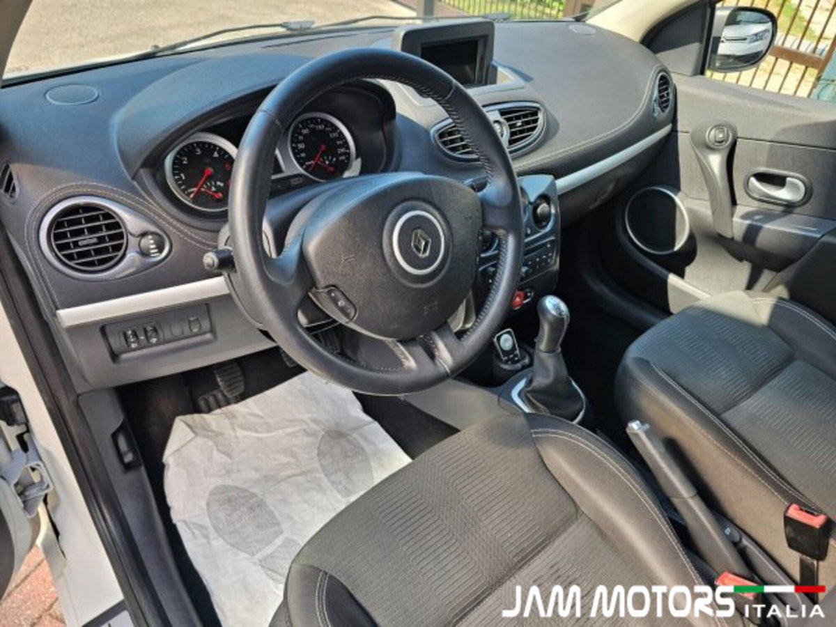 Renault Clio 1.5 dCi 75CV 3 porte 20th Anniversario (9)