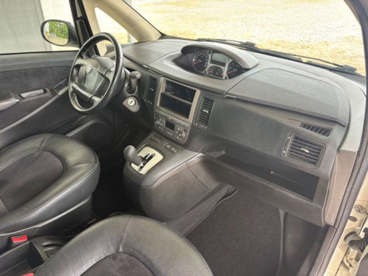 Lancia Musa 1.4 16V Gold (9)