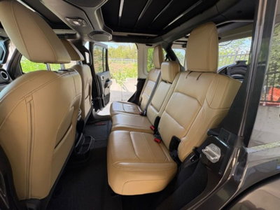 Jeep Wrangler Unlimited 2.2 Mjt II Sahara (11)