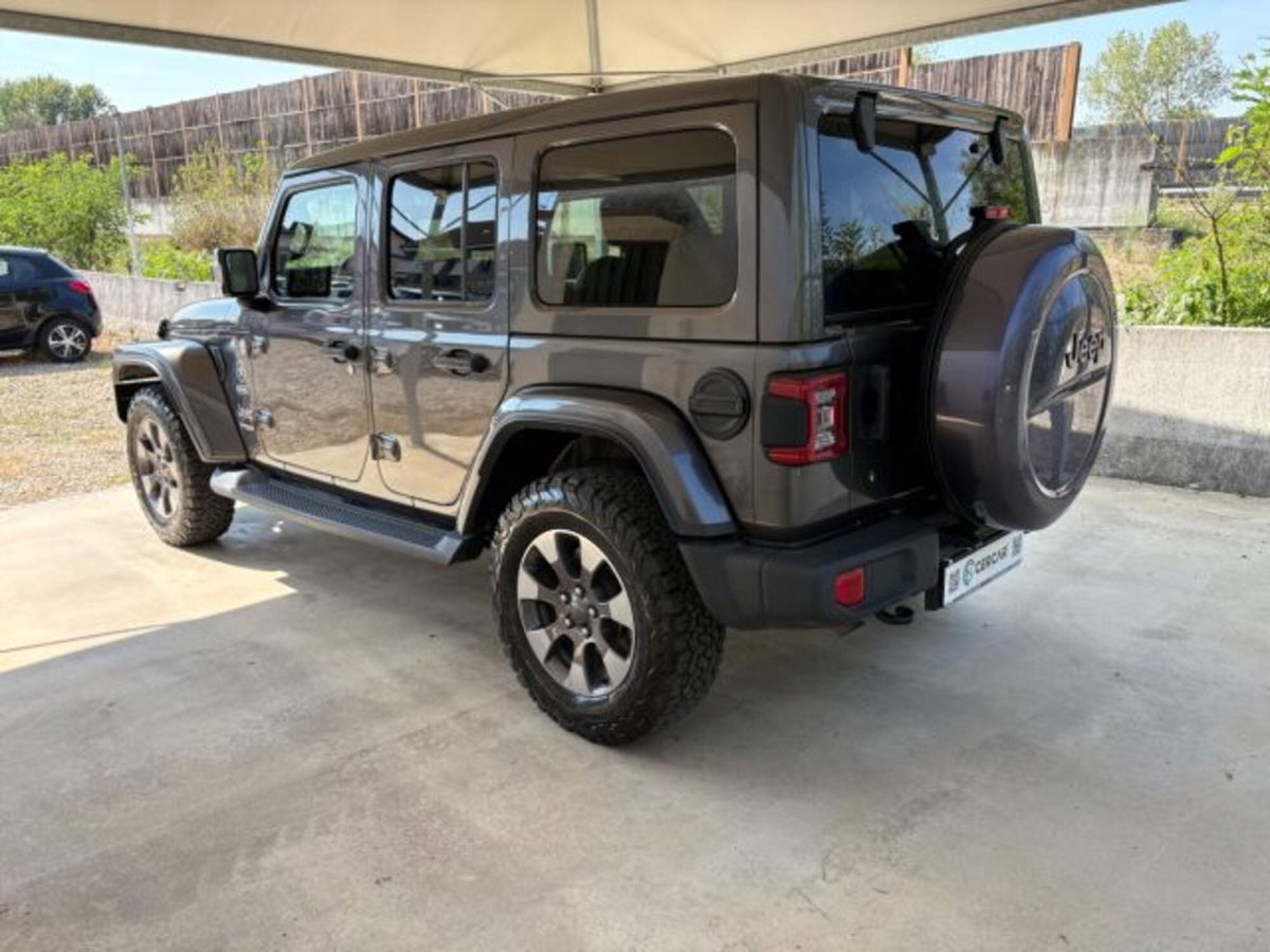 Jeep Wrangler Unlimited 2.2 Mjt II Sahara (4)
