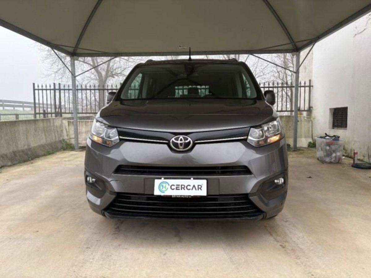 Toyota Proace City Verso City Verso 1.5D 100 CV S&S Short D Lounge (2)