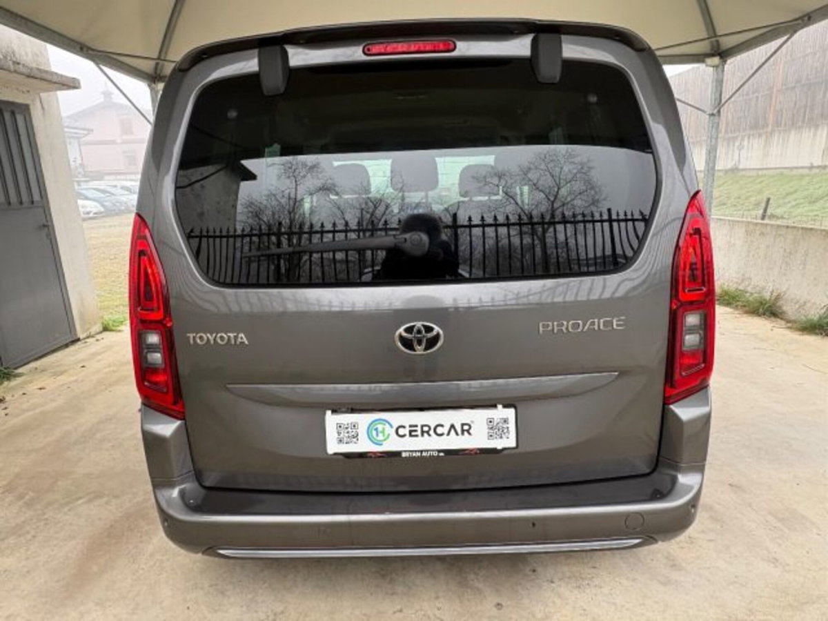 Toyota Proace City Verso City Verso 1.5D 100 CV S&S Short D Lounge (6)
