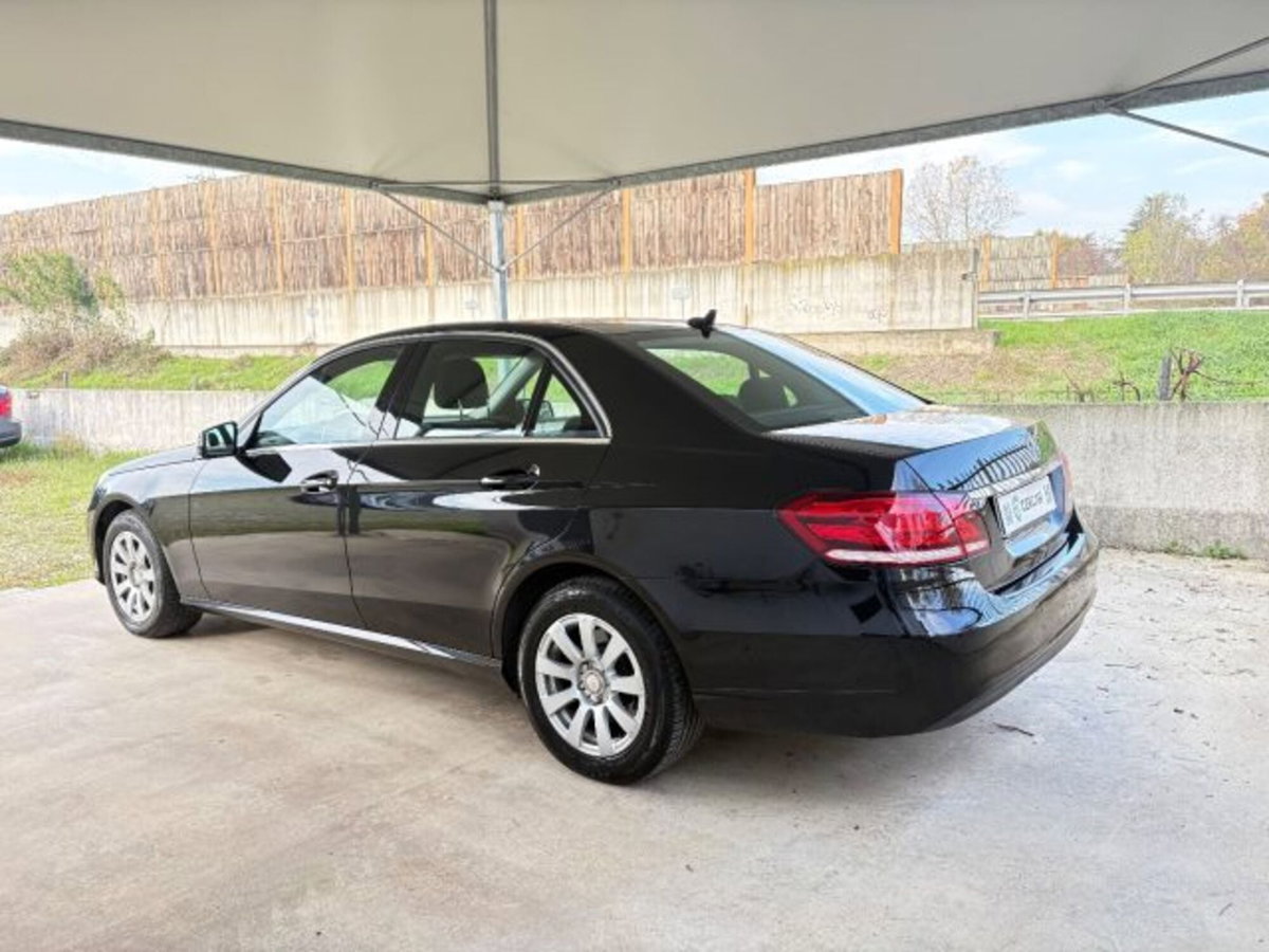 Mercedes-Benz Classe E 200 BlueTEC Automatic Executive (4)