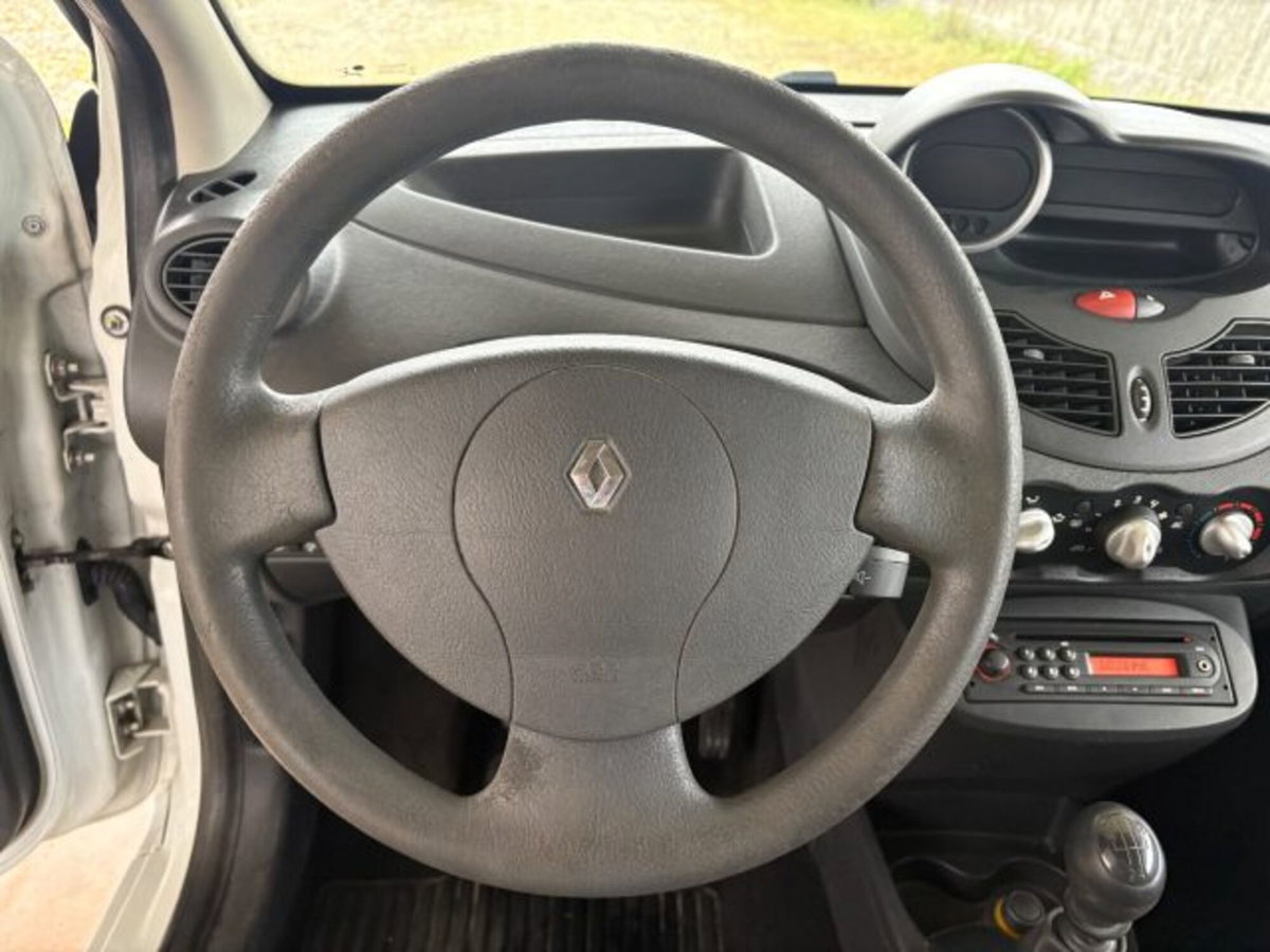 Renault Twingo 1.2 16V Live (8)