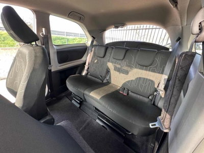 Toyota Yaris 1.0 3 porte (9)