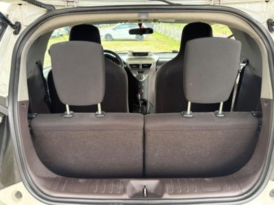 Toyota iQ 1.0 CVT Lounge (19)