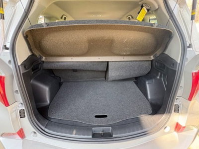 Toyota Verso-S 1.3 CVT Style (15)