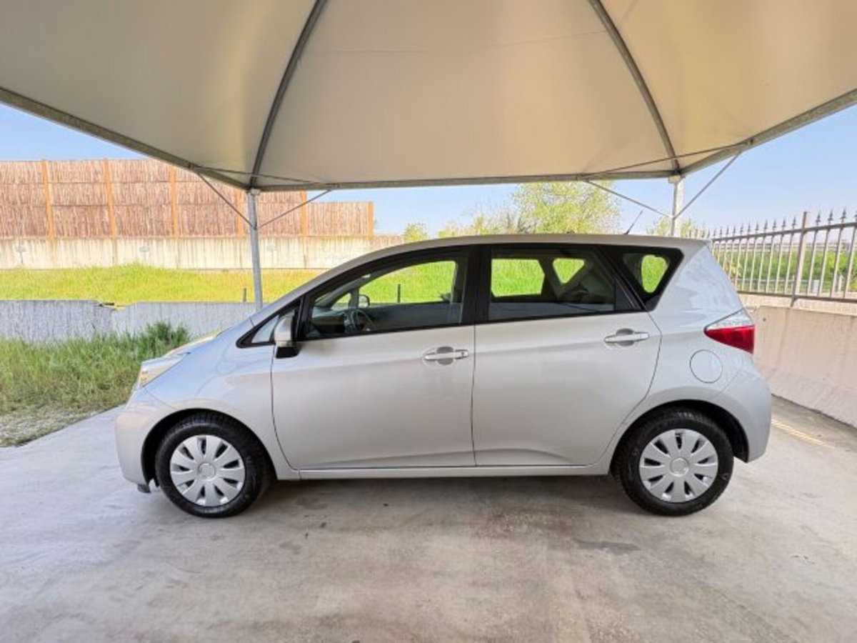 Toyota Verso-S 1.3 CVT Style (7)