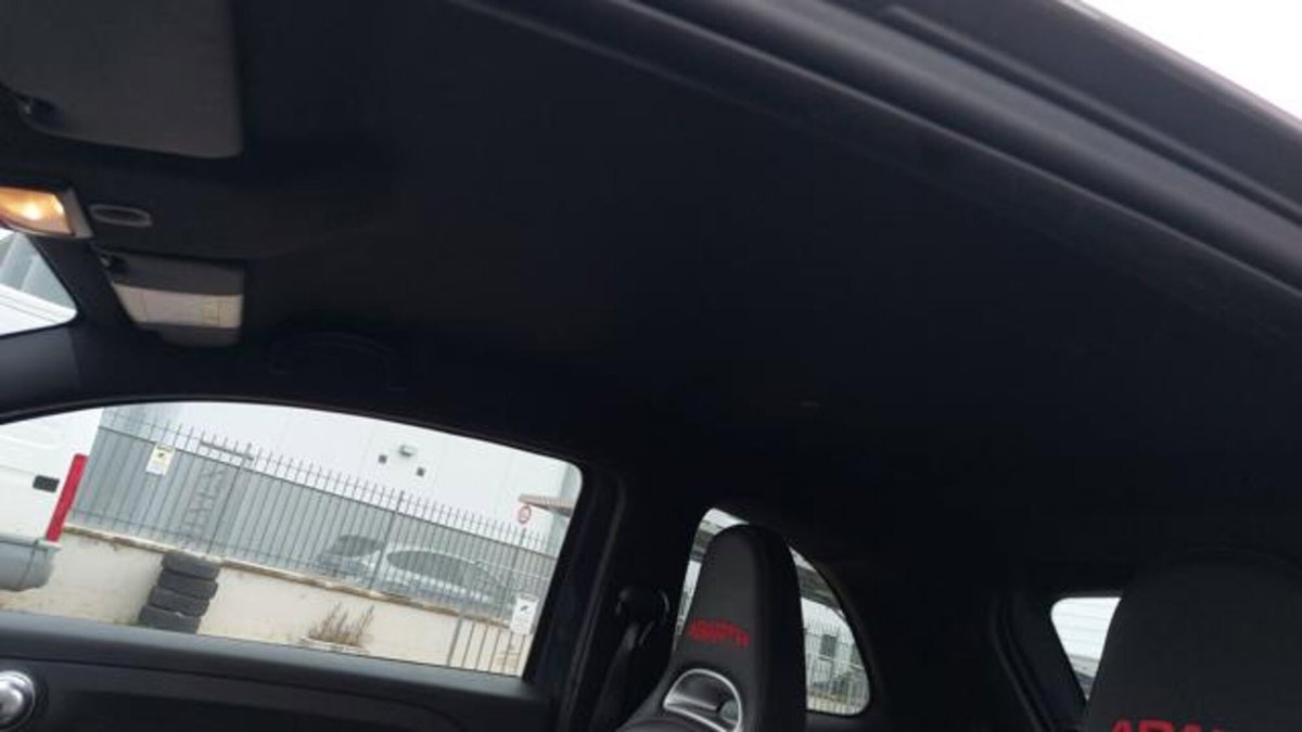Abarth 695 695 1.4 Turbo T-Jet XSR Yamaha Limited Edition (18)