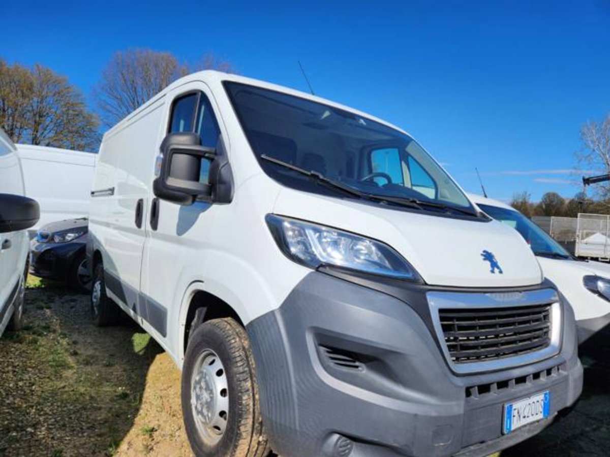 Peugeot Boxer Furgone 330 2.0 BlueHDi PC-TN Furgone (2)