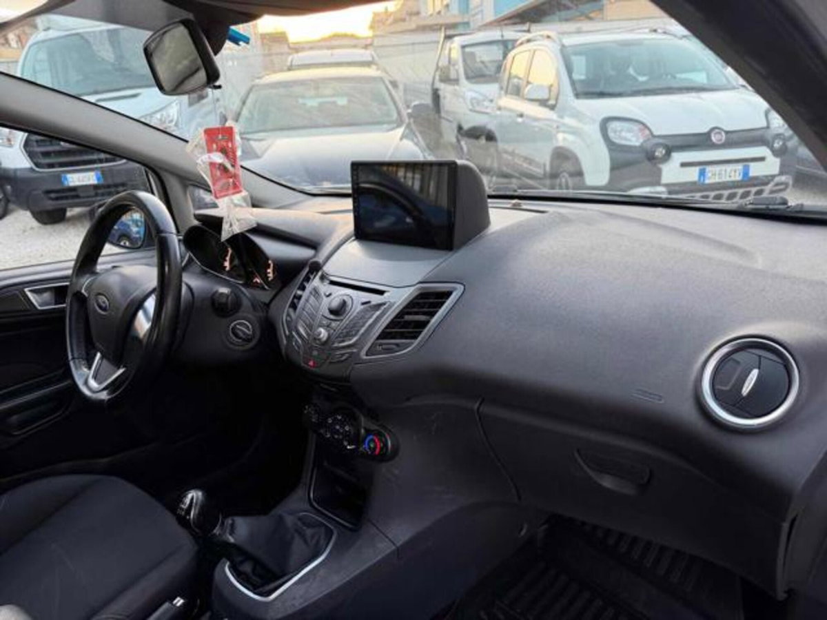 Ford Fiesta 1.4 3 porte Bz.- GPL Titanium (6)
