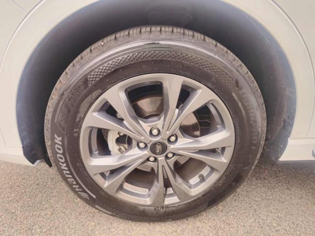 Ford Kuga 2.5 Full Hybrid 190 CV CVT 2WD ST-Line Design (16)