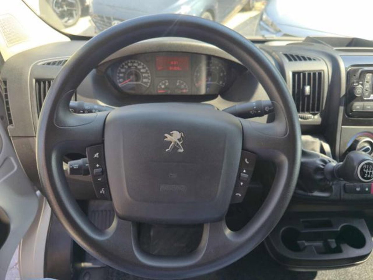 Peugeot Boxer Furgone 335 2.2 BlueHDi 140 S&S PM-TM Furgone Vetrato (6)