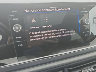 Volkswagen Taigo 1.0 tsi R-Line 115cv dsg (17)
