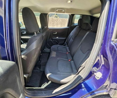 Jeep Renegade 1.6 Mjt DDCT 120 CV S (10)