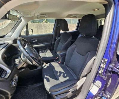 Jeep Renegade 1.6 Mjt DDCT 120 CV S (9)
