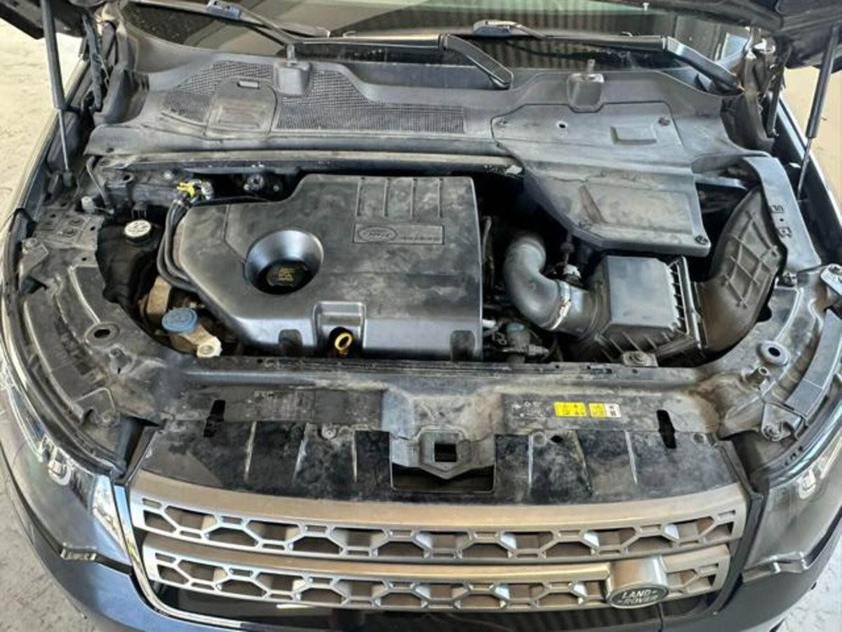 Land Rover Discovery Sport 2.0 TD4 150 CV SE (11)