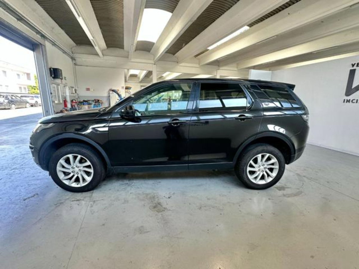 Land Rover Discovery Sport 2.0 TD4 150 CV SE (4)