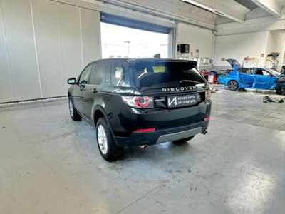 Land Rover Discovery Sport 2.0 TD4 150 CV SE (5)