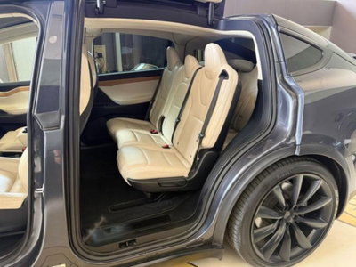 Tesla Model X Model X Long Range AWD (16)