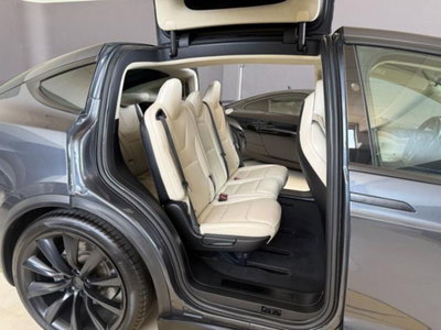 Tesla Model X Model X Long Range AWD (9)