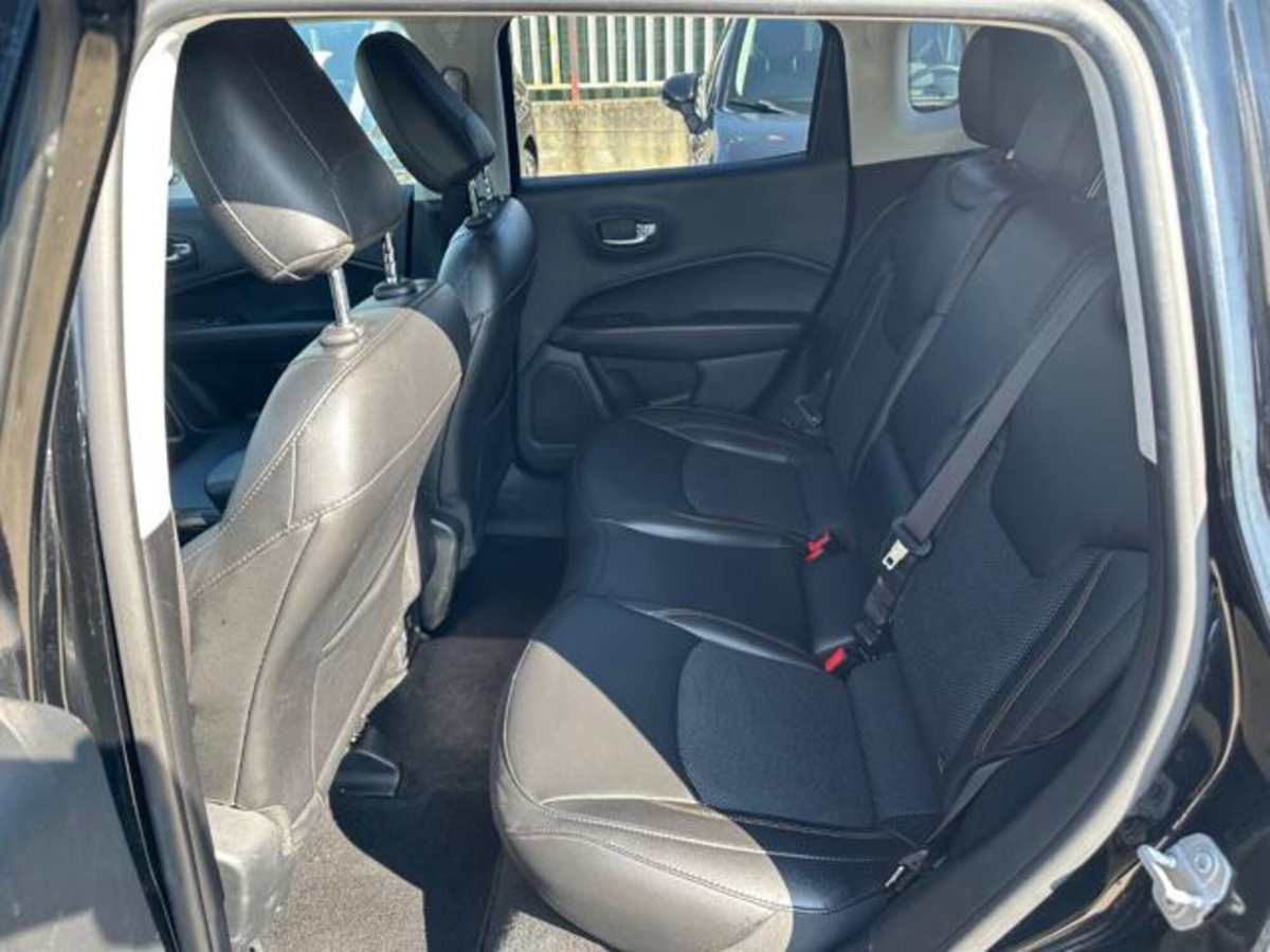 Jeep Compass 1.6 Multijet II 2WD Limited (10)