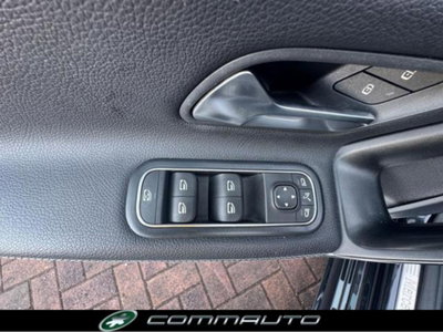 Mercedes-Benz Classe A Sedan 180 d Automatic 4p. Premium (13)