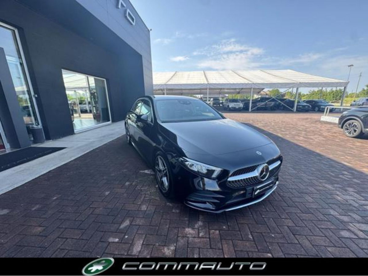 Mercedes-Benz Classe A Sedan 180 d Automatic 4p. Premium (2)