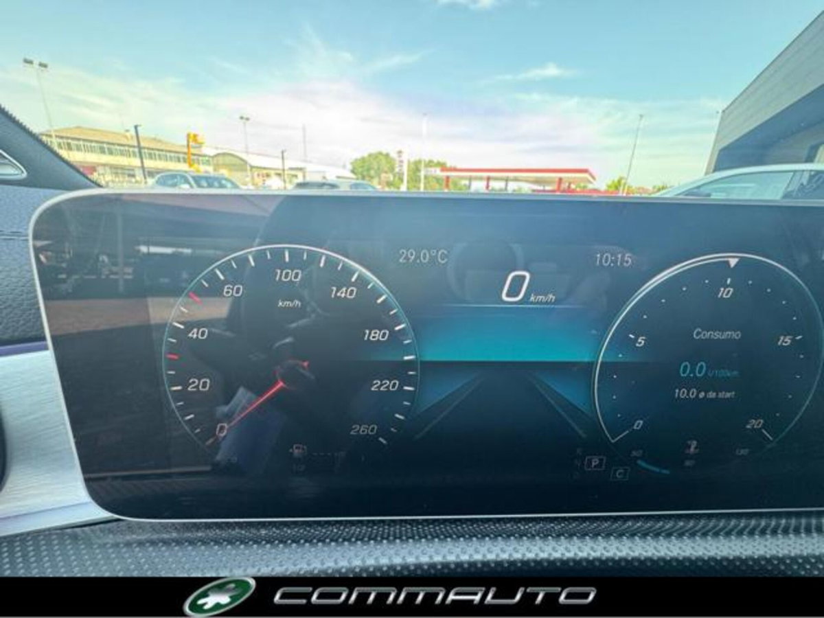 Mercedes-Benz Classe A Sedan 180 d Automatic 4p. Premium (20)