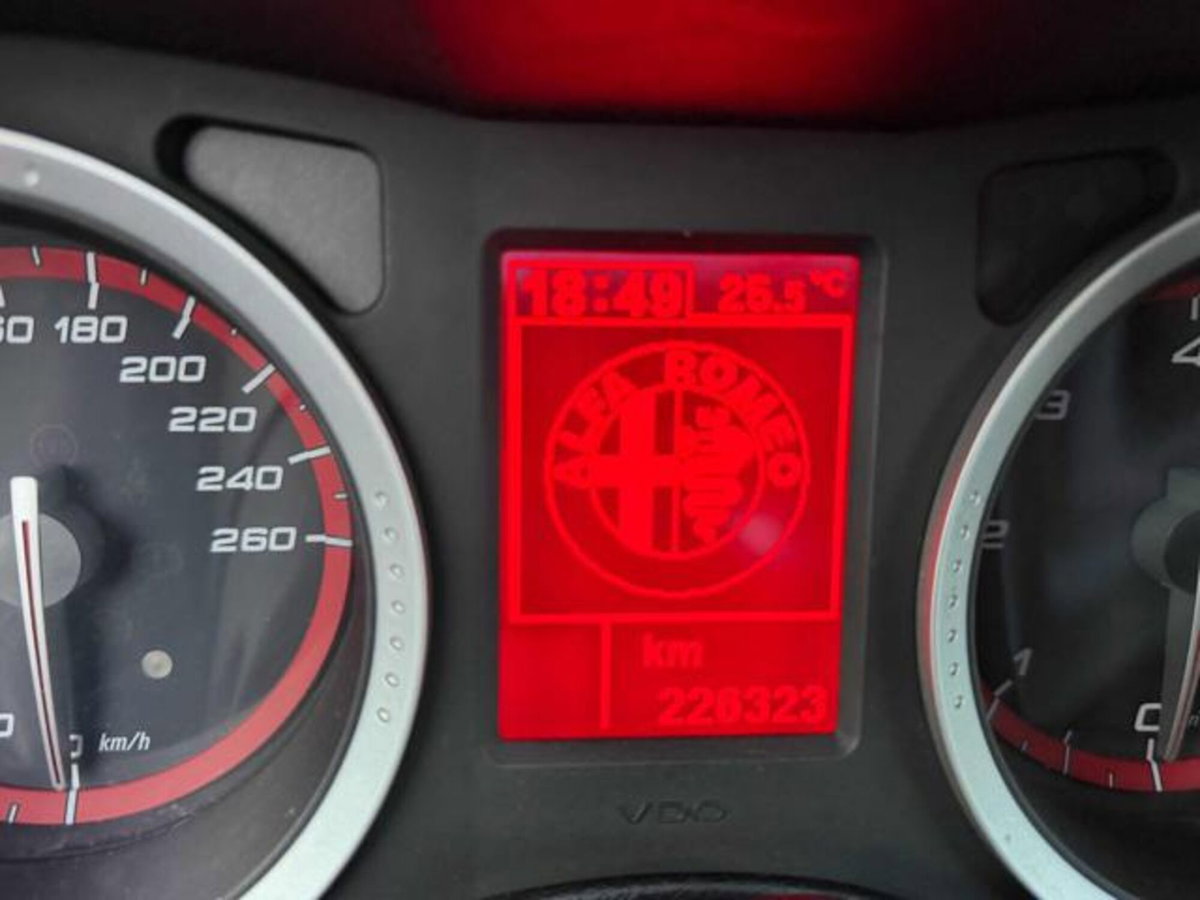 Alfa Romeo 159 SportWagon 2.0 JTDm 136 CV Sportwagon Super (13)