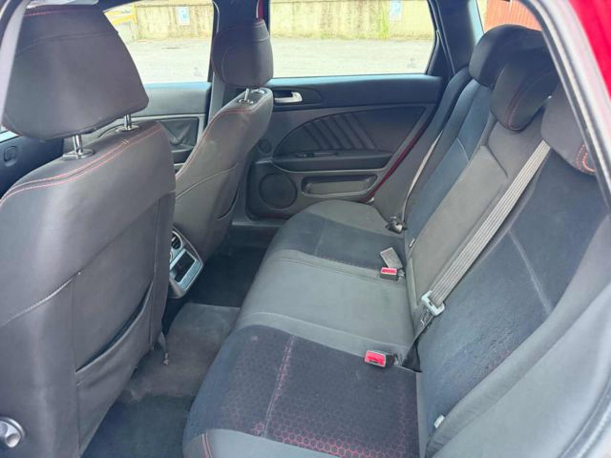 Alfa Romeo 159 SportWagon 2.0 JTDm 136 CV Sportwagon Super (3)