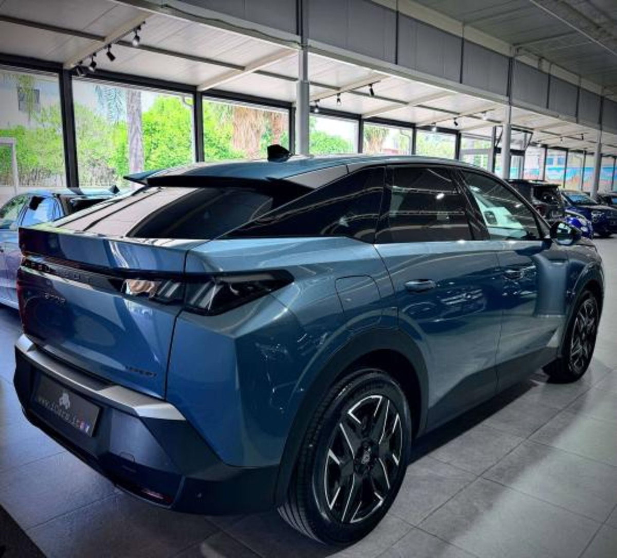 Peugeot 3008 1.2 hybrid Allure 145cv e-dcs6 (7)