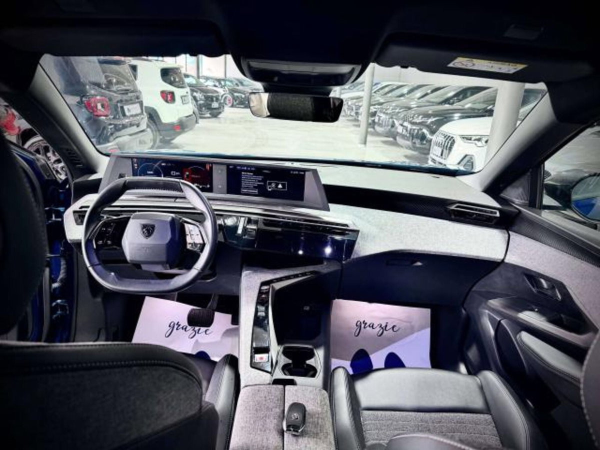 Peugeot 3008 1.2 hybrid Allure Business 145cv e-dcs6 (11)