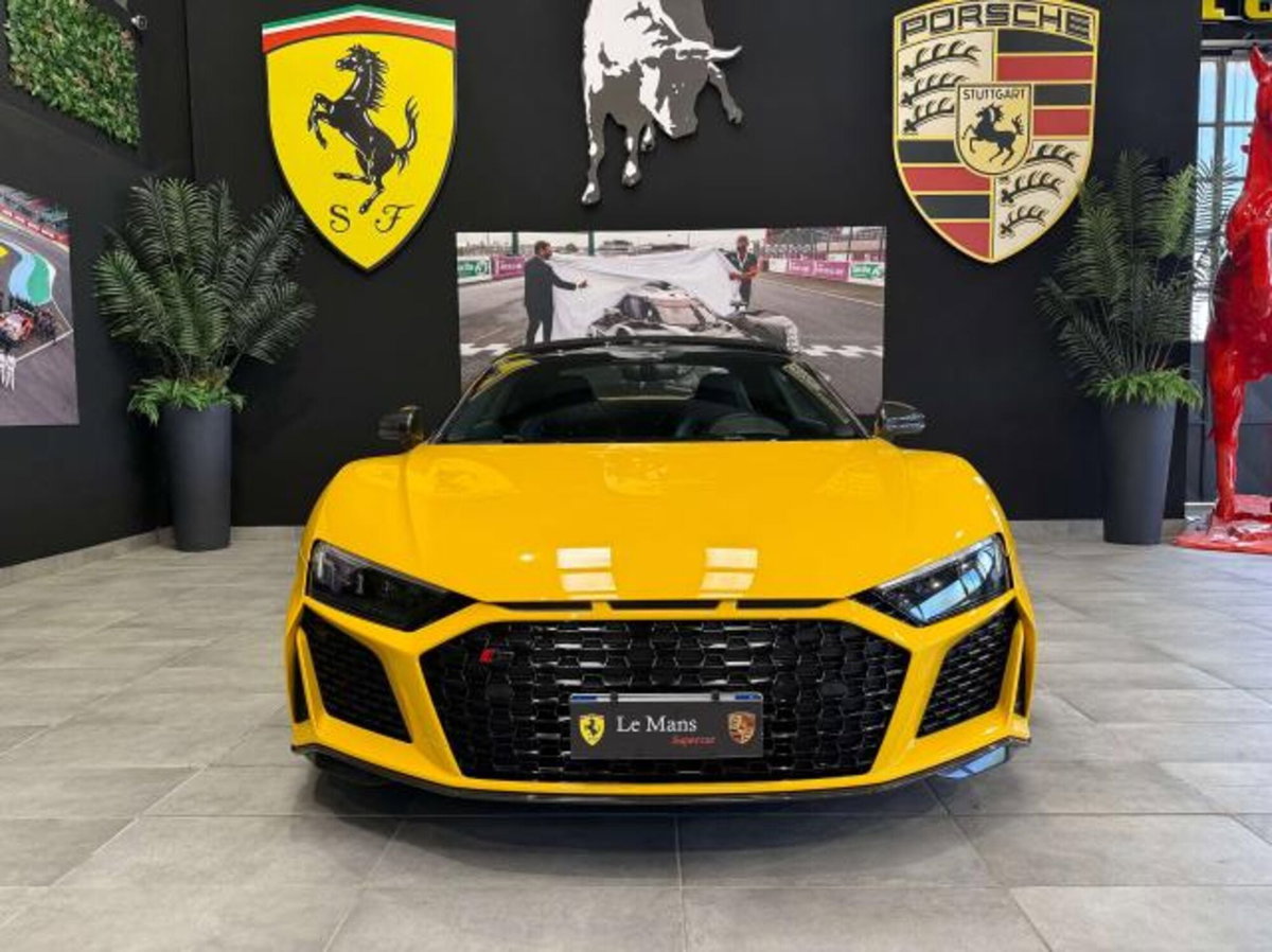 Audi R8 Cabrio Spyder 5.2 V10 Performance quattro 620cv s tronic (2)