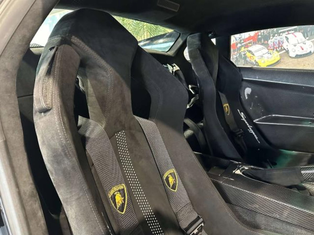 Lamborghini Gallardo Coupé 5.0 V10 Superleggera (12)