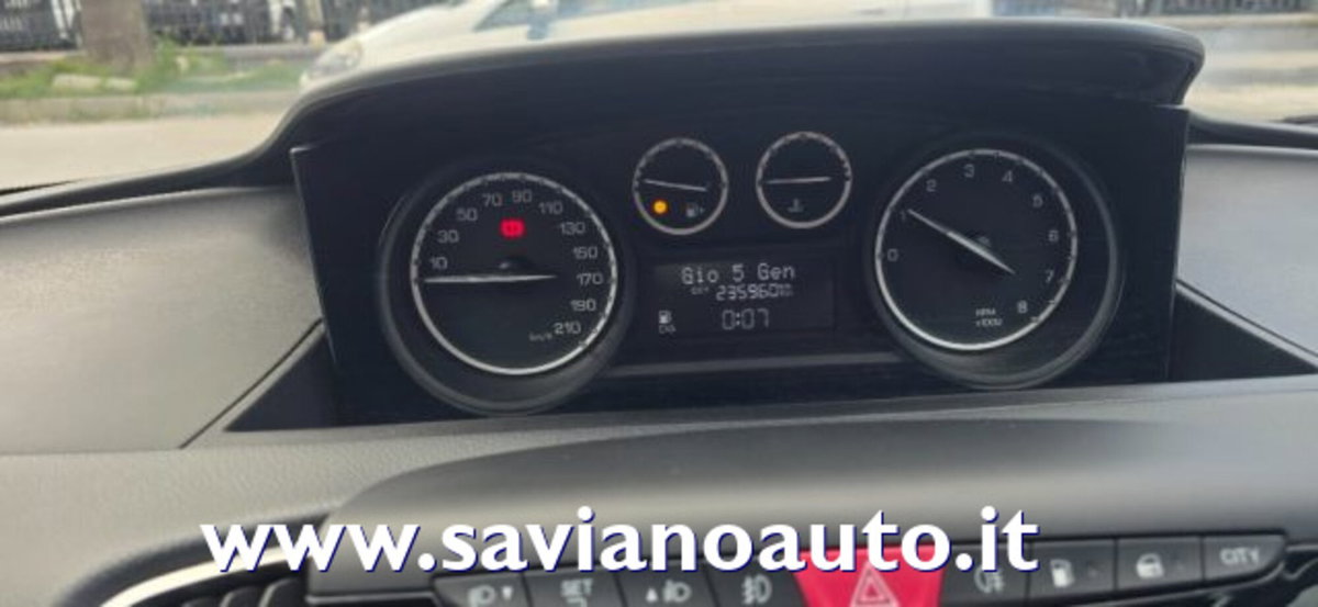 Lancia Ypsilon 0.9 TwinAir 85 CV 5 porte Metano Ecochic Gold (9)