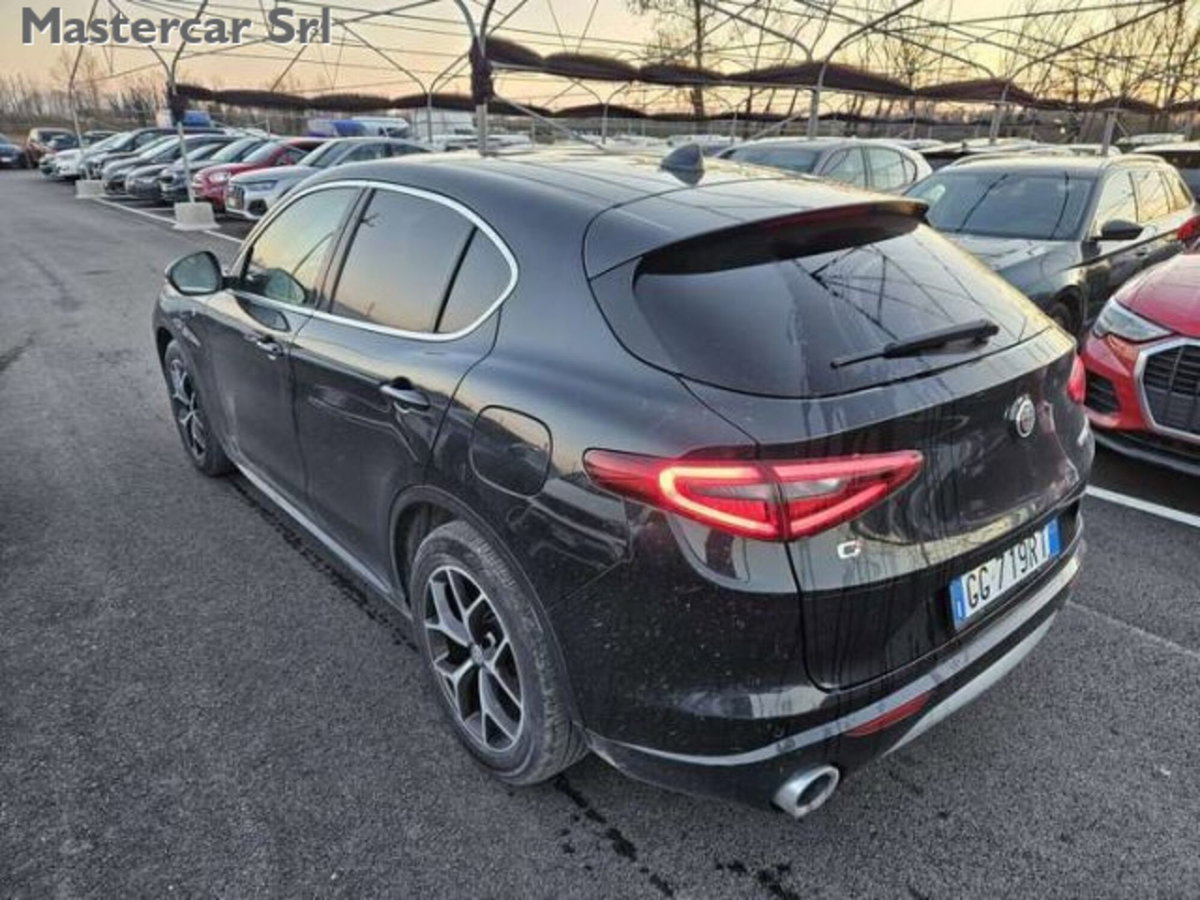 Alfa Romeo Stelvio 2.2 t Veloce Q4 210cv auto (3)