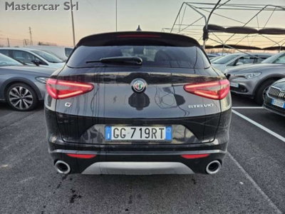 Alfa Romeo Stelvio 2.2 t Veloce Q4 210cv auto (4)