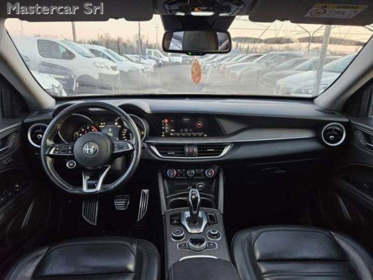 Alfa Romeo Stelvio 2.2 t Veloce Q4 210cv auto (7)