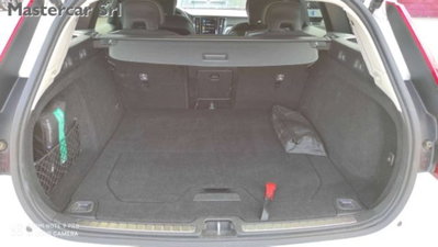 Volvo V60 B4 (d) Geartronic Momentum Business Pro (15)