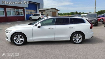 Volvo V60 B4 (d) Geartronic Momentum Business Pro (3)