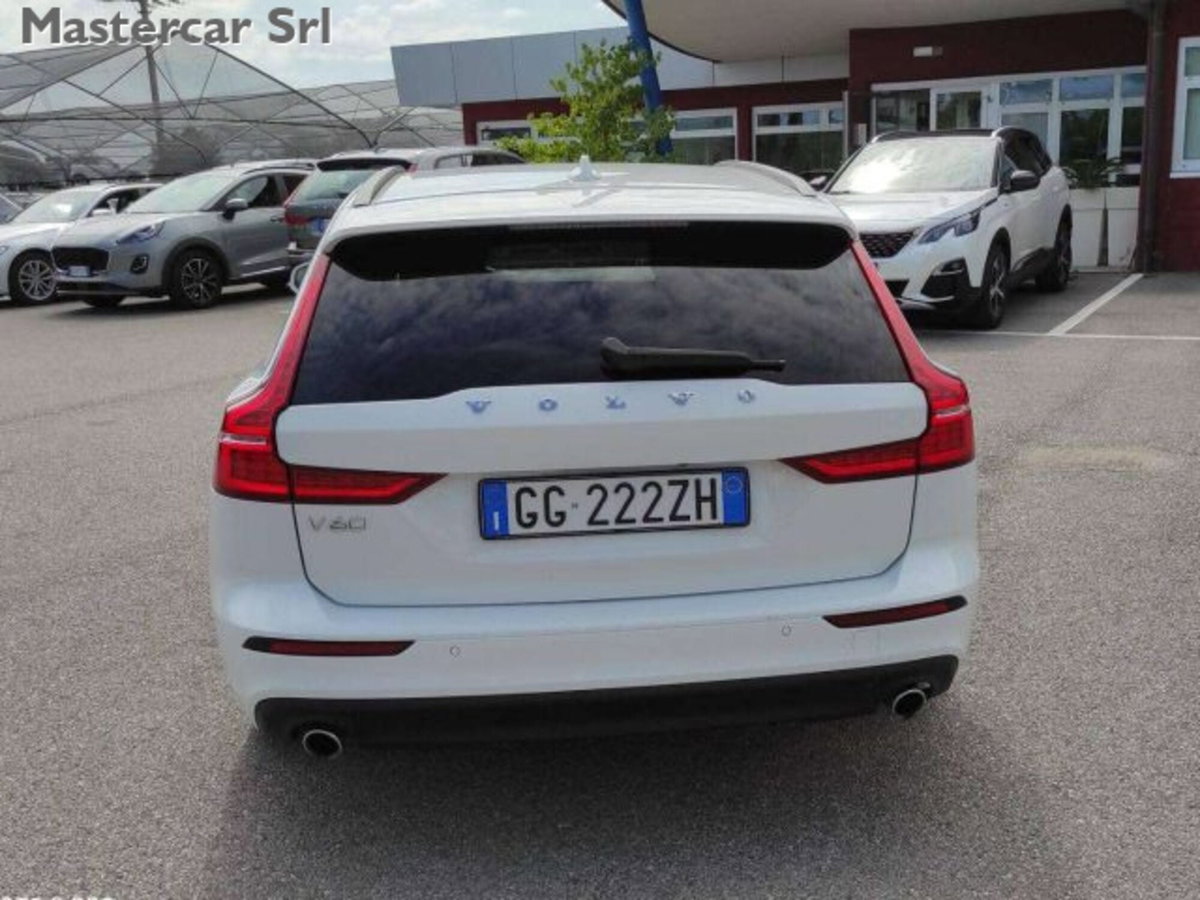 Volvo V60 B4 (d) Geartronic Momentum Business Pro (5)
