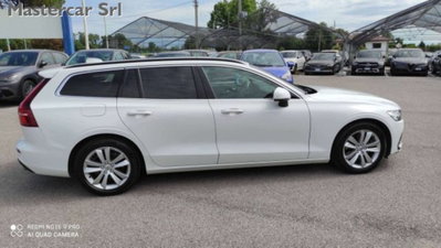 Volvo V60 B4 (d) Geartronic Momentum Business Pro (6)