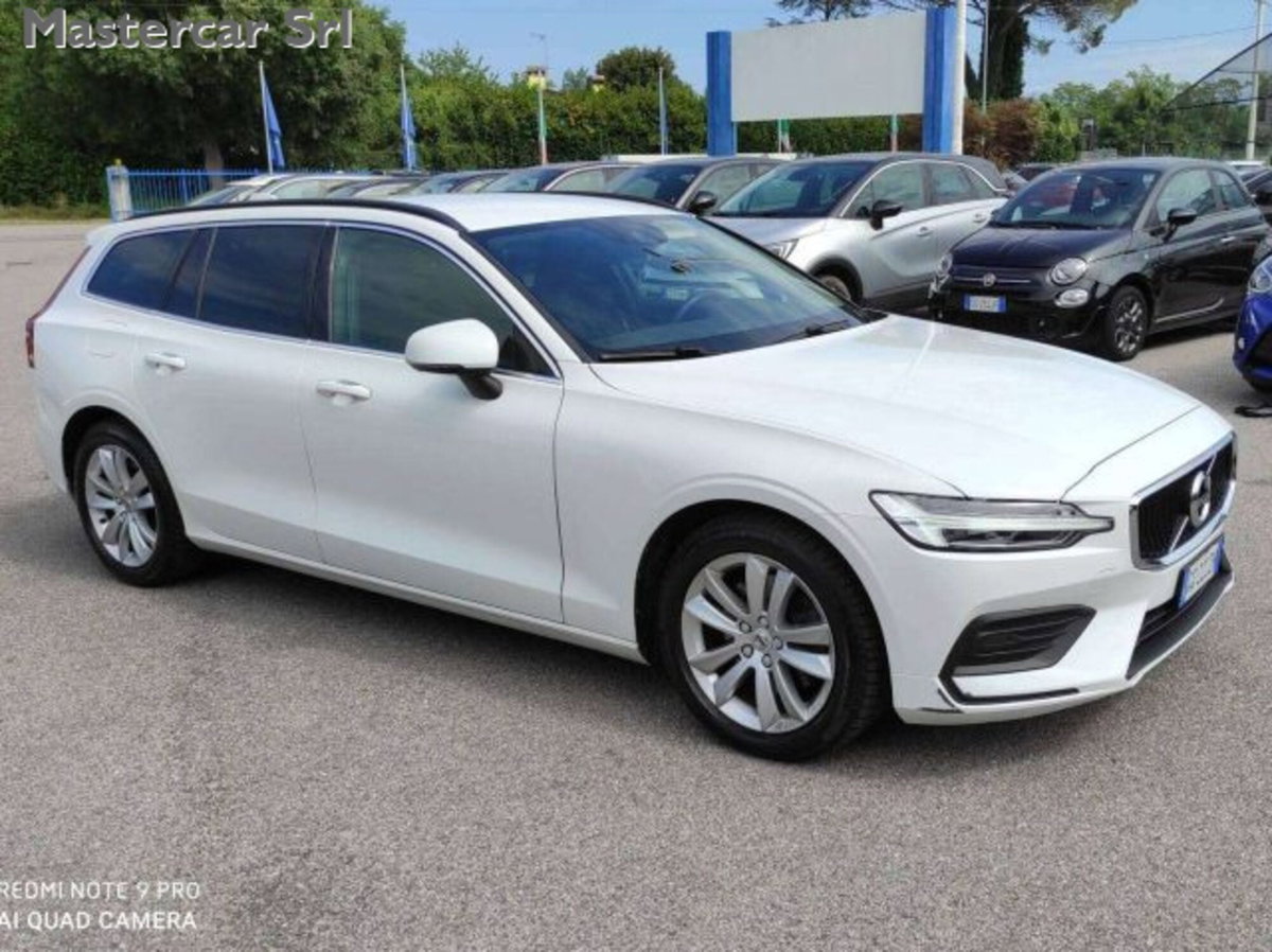 Volvo V60 B4 (d) Geartronic Momentum Business Pro (7)