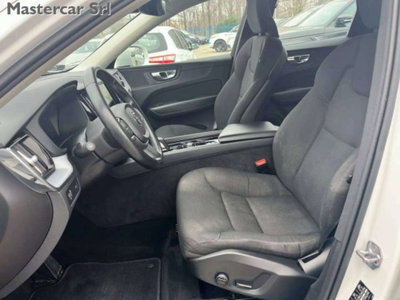 Volvo XC60 2.0 b4 Essential auto (11)
