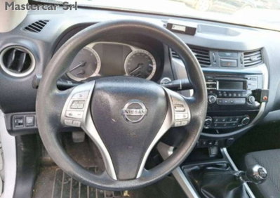 Nissan Navara 2.3 dCi 4WD King Cab Acenta (7)