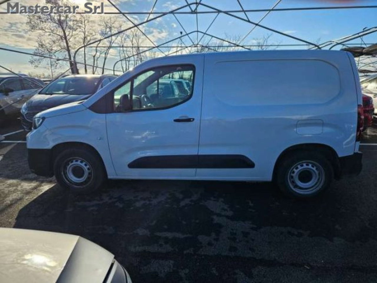 Toyota Proace City Furgone City 1.2P 110cv S&S L1 D Comfort (3)