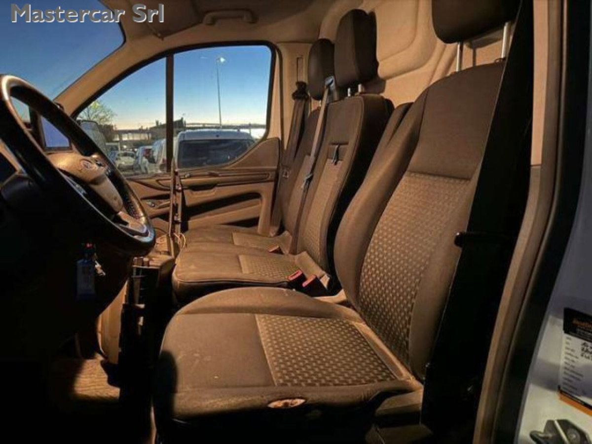 Ford Transit Custom Furgone 340 2.0 EcoBlue 130 PL-DC Furgone Titanium (10)